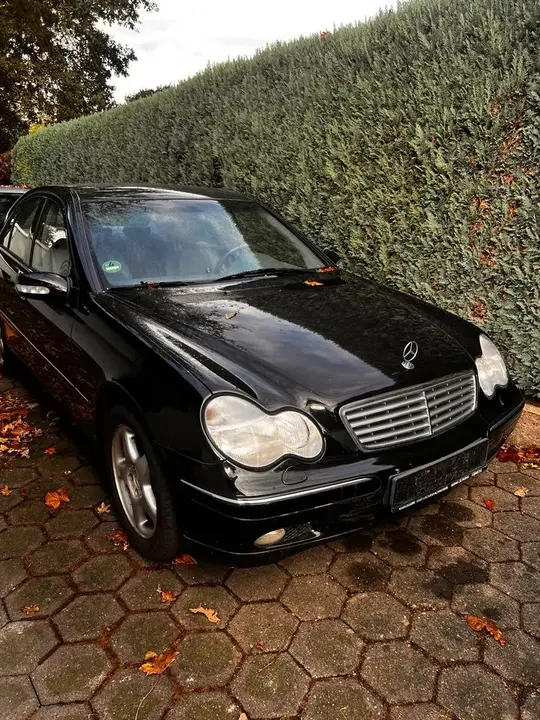 Mercedes-Benz C240