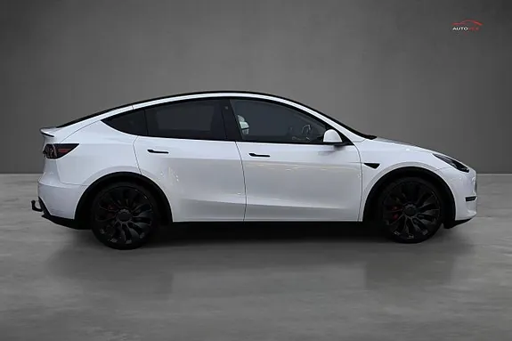 Tesla Model Y 2024 photo 4