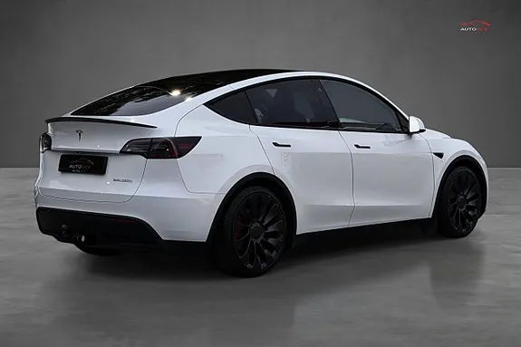 Tesla Model Y 2024 photo 5