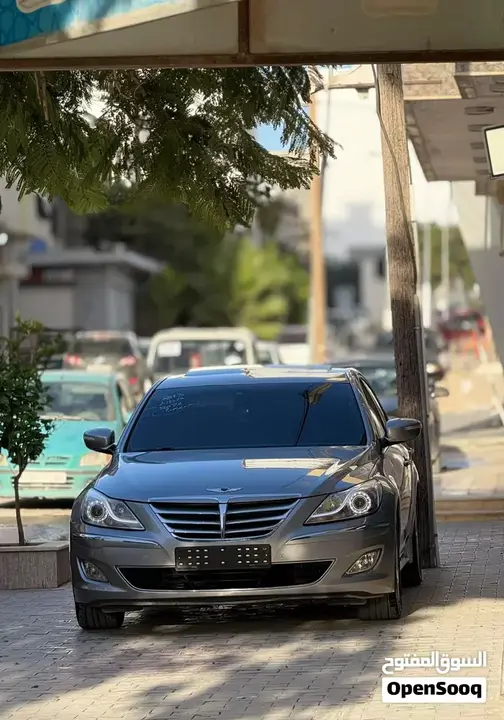 Hyundai Genesis
