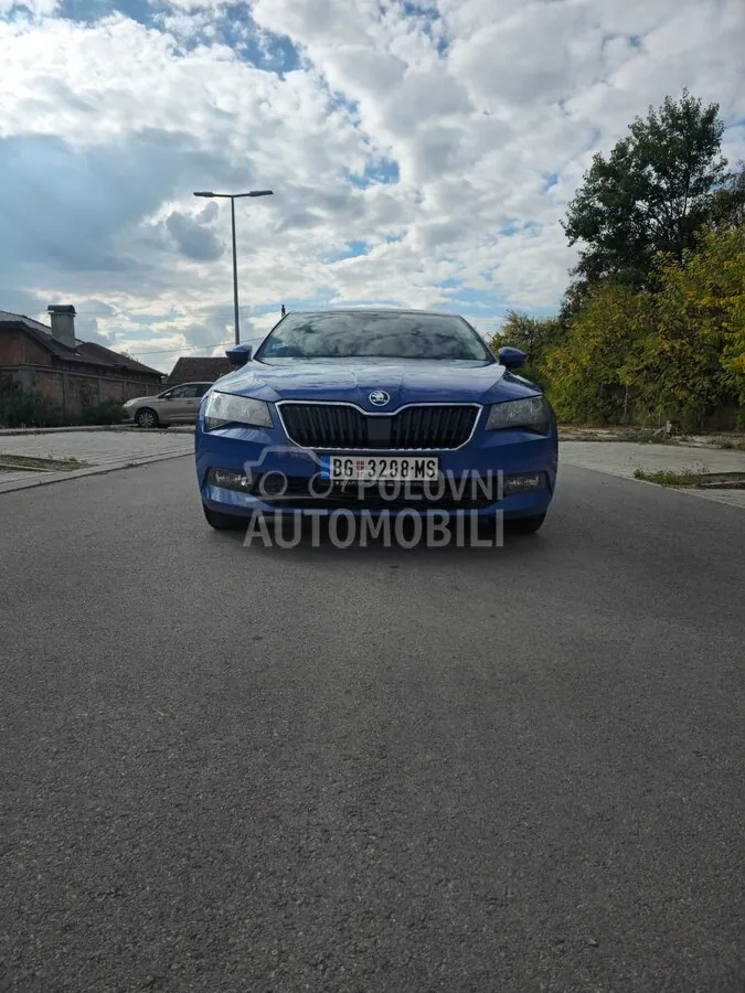 Skoda Superb 2018 photo 5