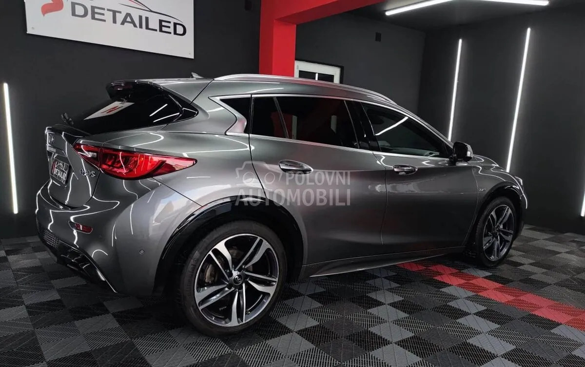 Infiniti Q30 2016 photo 4