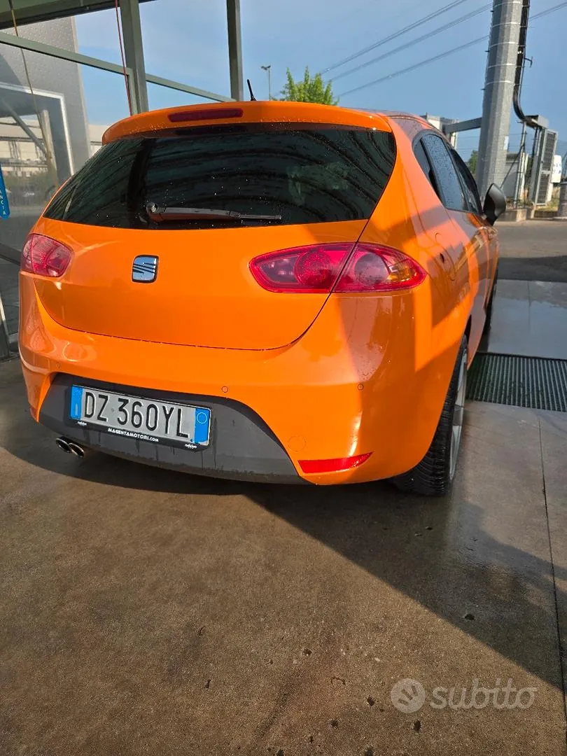 Seat Leon 2010 photo 3