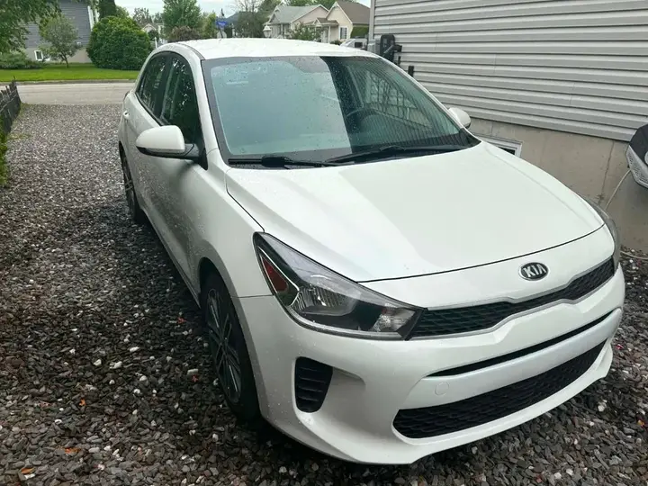 Kia Rio 2018 photo 2