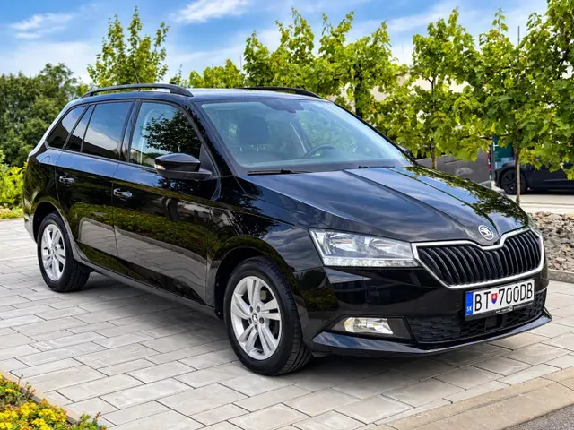Skoda Fabia Combi 2021 photo 4