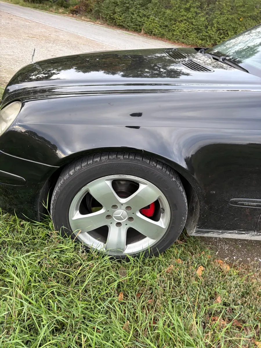Mercedes-Benz E-Class 2005 photo 3