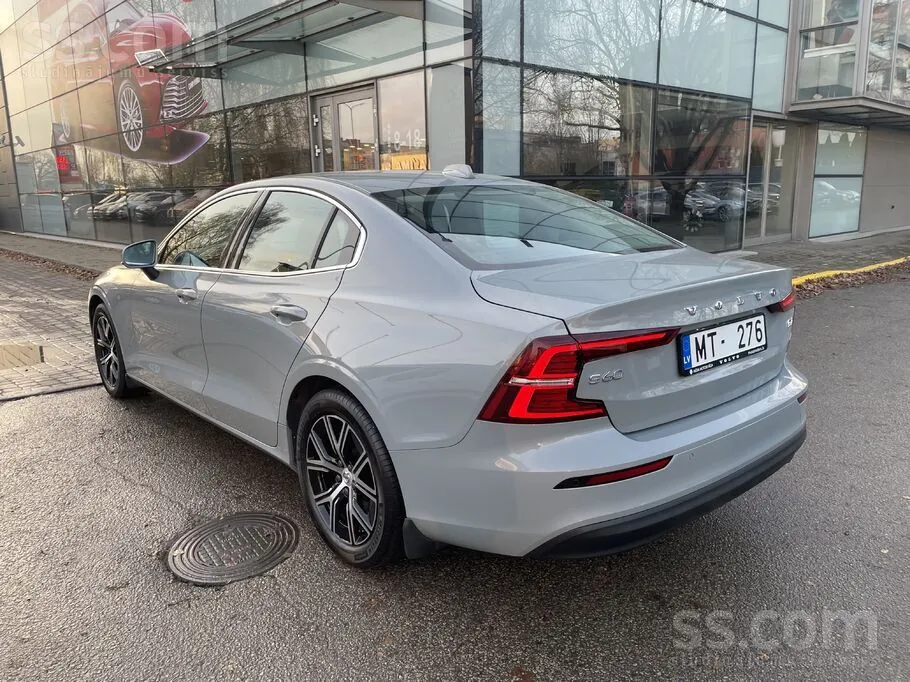Volvo S60 2024 photo 5