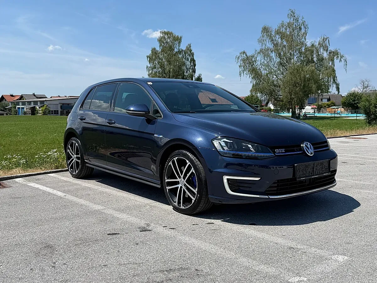 Volkswagen Golf 2016 photo 2