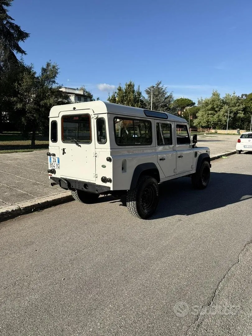 Land Rover Defender 2007 photo 4