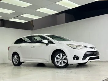 Toyota Avensis 2016 photo 5