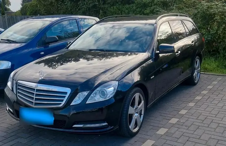 Mercedes-Benz E 200
