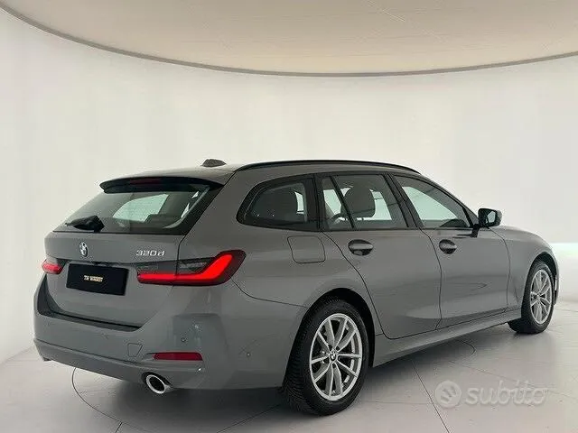 BMW 320D Touring 2025 photo 5