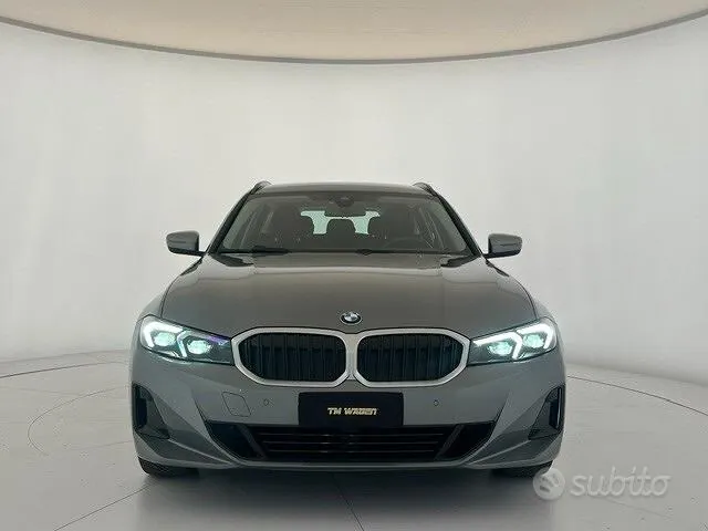 BMW 320D Touring 2025 photo 2