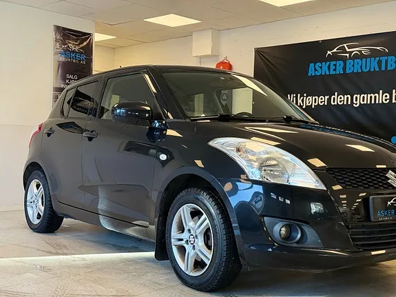 Suzuki Swift 2011 photo 2