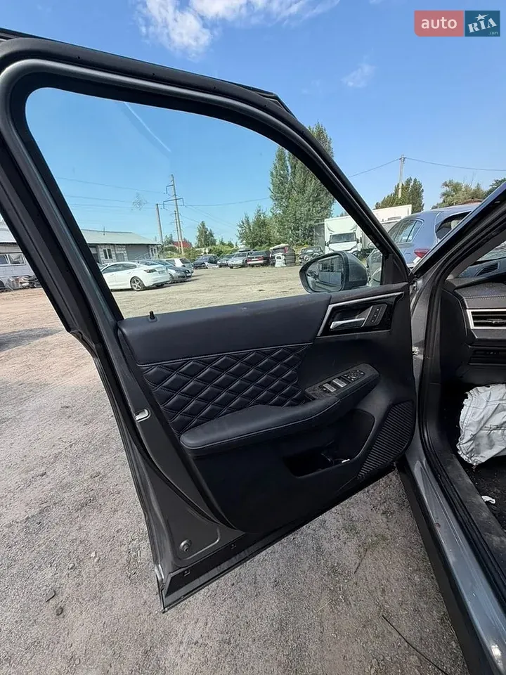 Mitsubishi Outlander 2023 photo 4