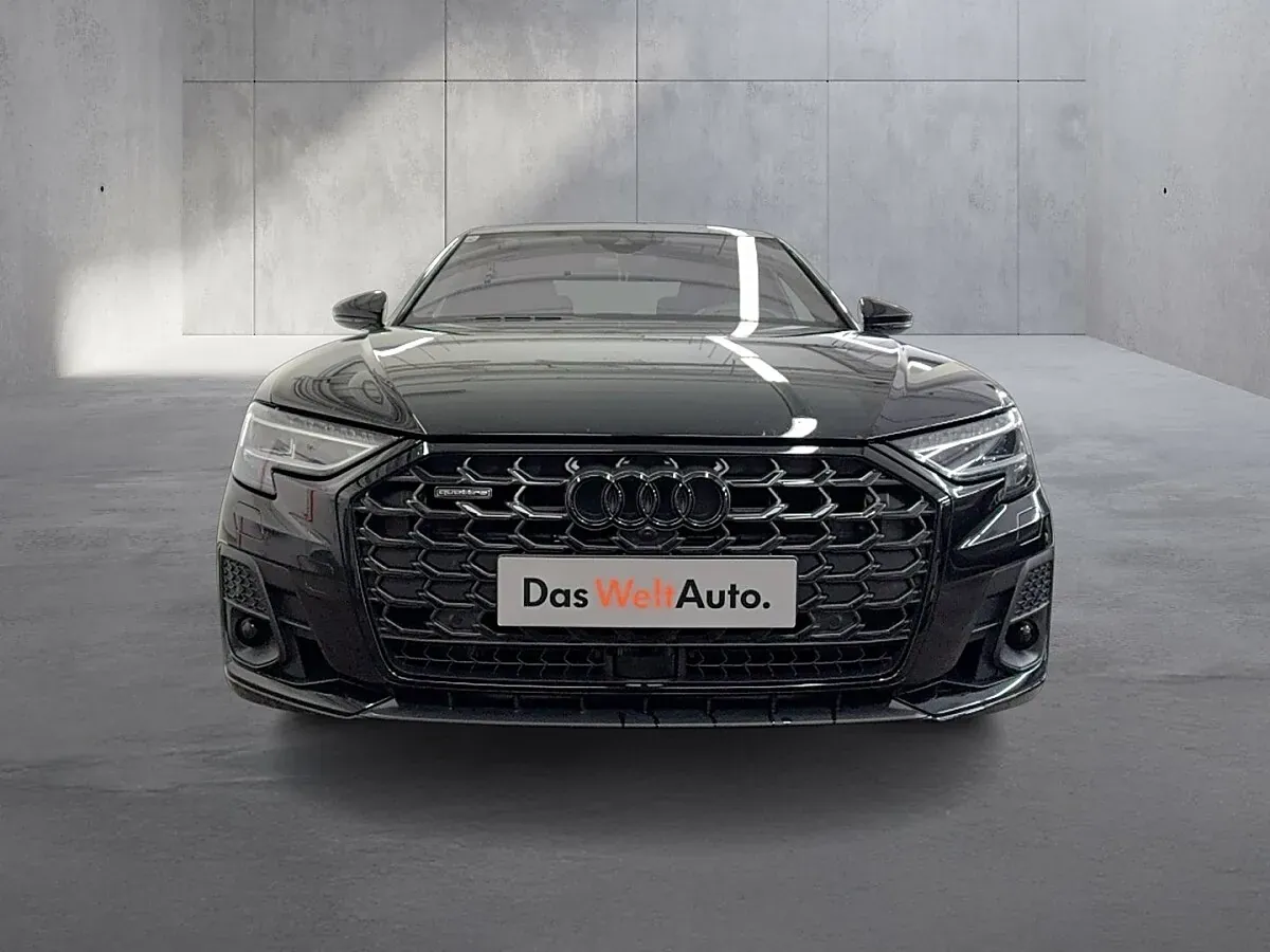 Audi A8 2024 photo 2