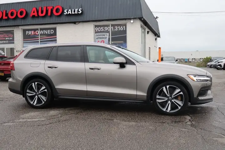 Volvo V60 Cross Country