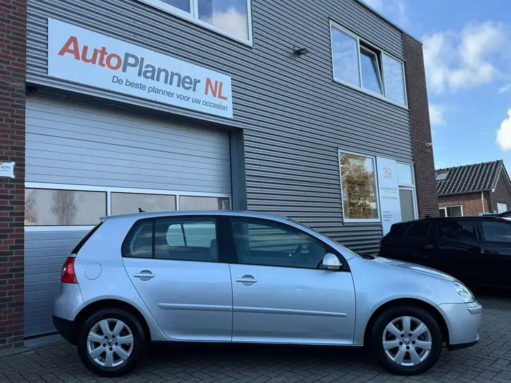 Volkswagen Golf 5 2005 photo 3
