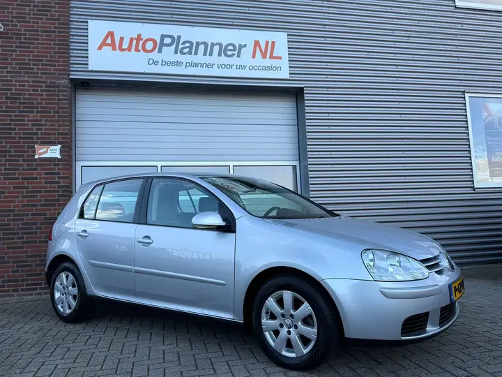 Volkswagen Golf 5 2005 photo 2