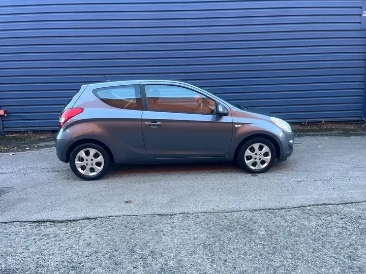 Hyundai I20 2009 photo 4