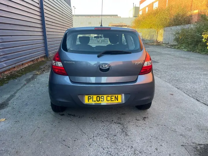 Hyundai I20 2009 photo 3