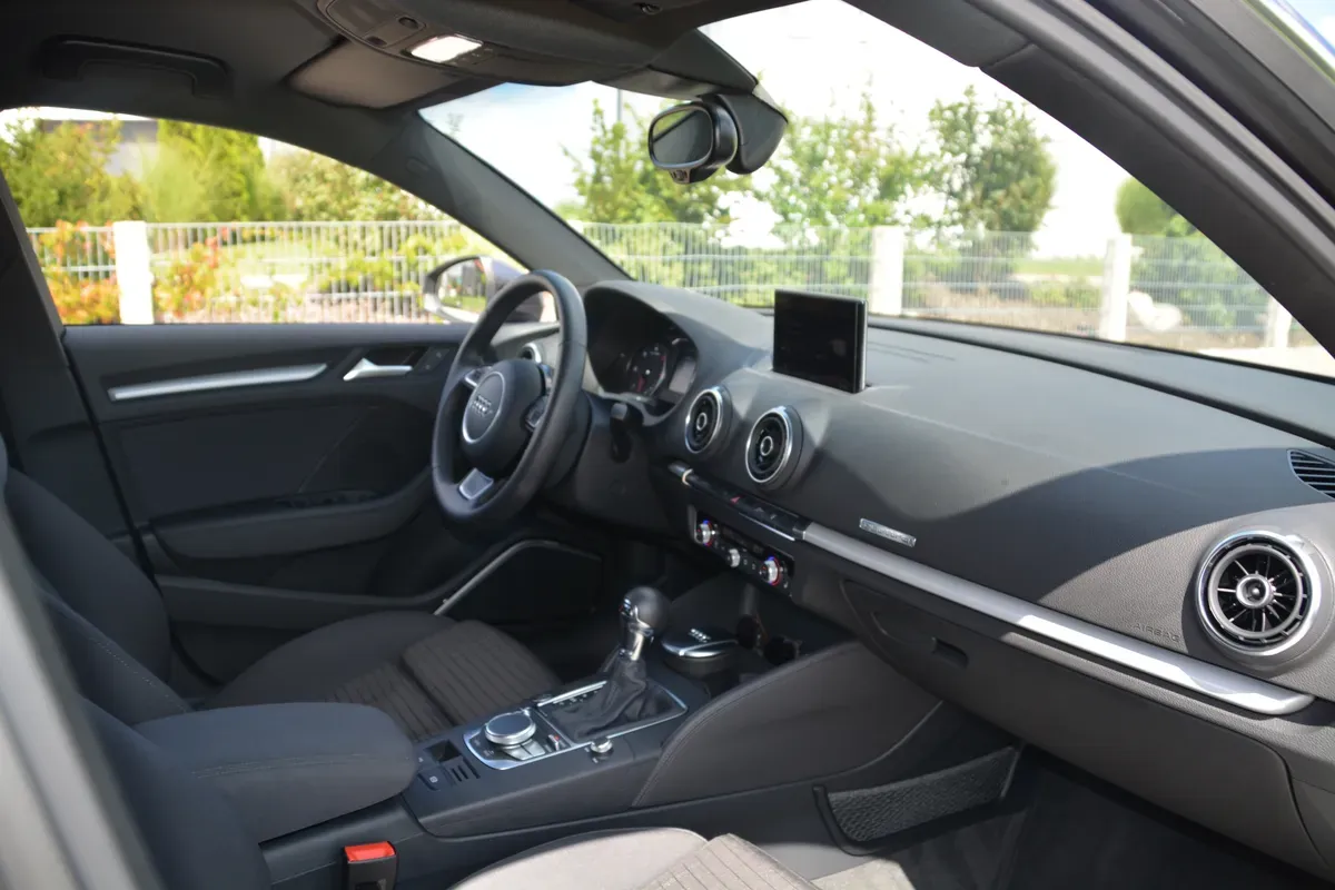 Audi A3 2015 photo 3