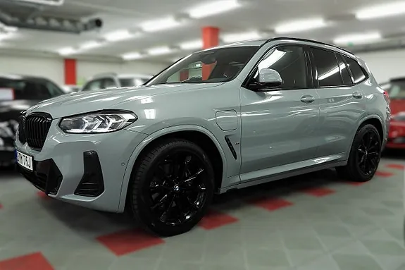 BMW X3 2023 photo 2