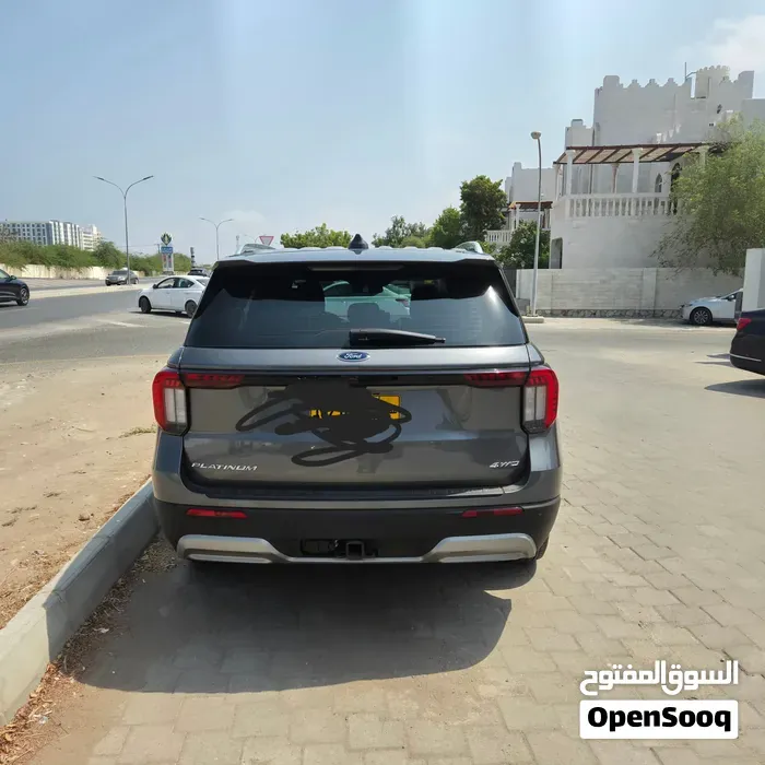 Ford Explorer 2025 photo 4