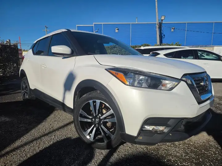 Nissan Kicks 2018 photo 2