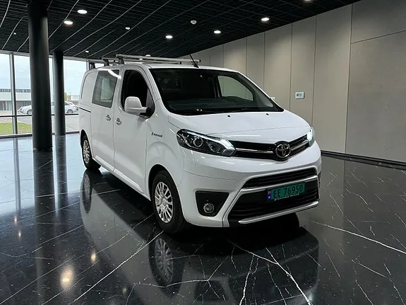Toyota Proace 2023 photo 2