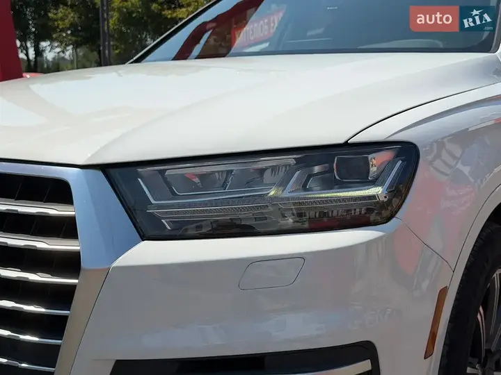 Audi Q7 2016 photo 3
