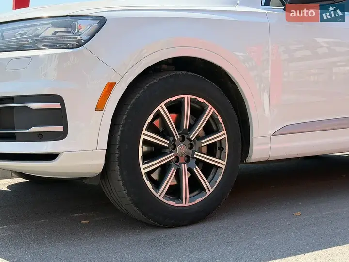 Audi Q7 2016 photo 4