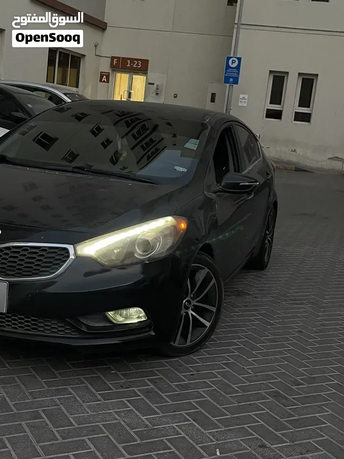 Kia K3 2015 photo 2