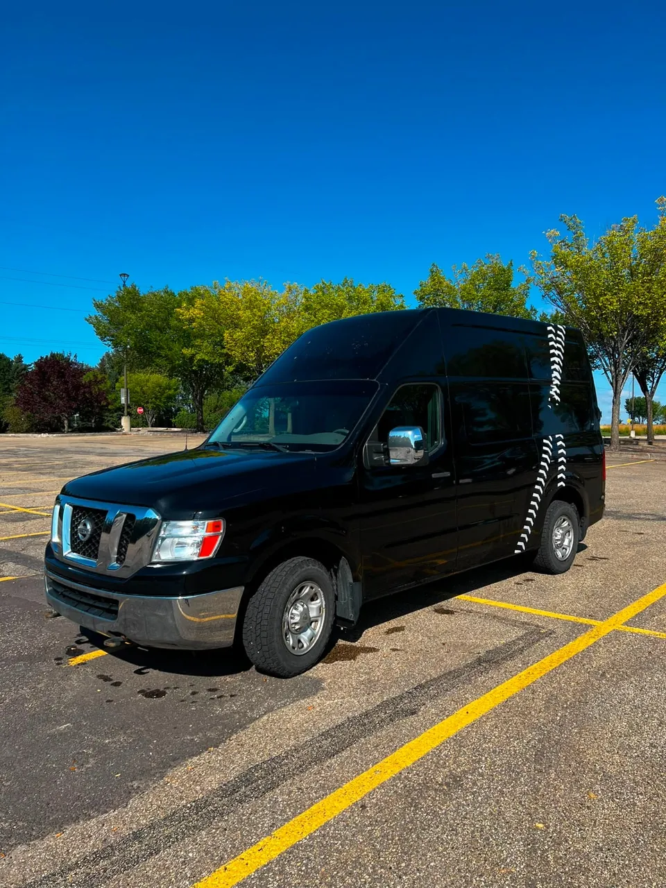 Nissan Nv2500