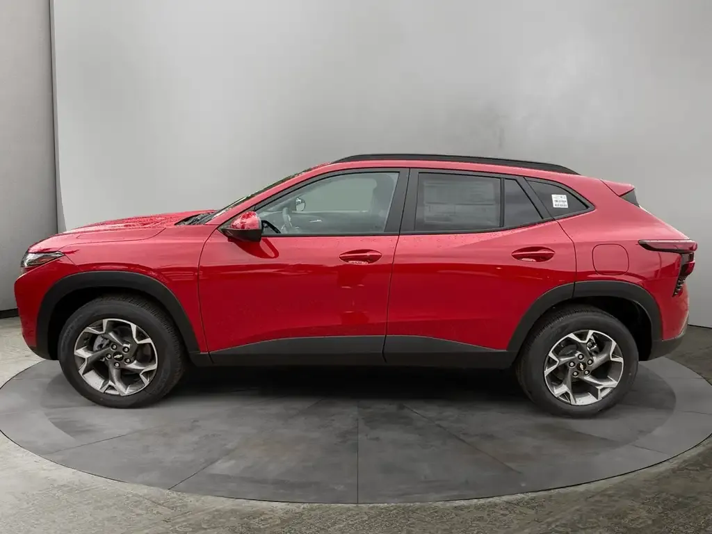 Chevrolet Trax 2026 photo 2