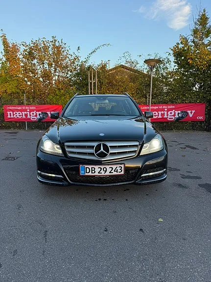 Mercedes-Benz C200 2012 photo 3