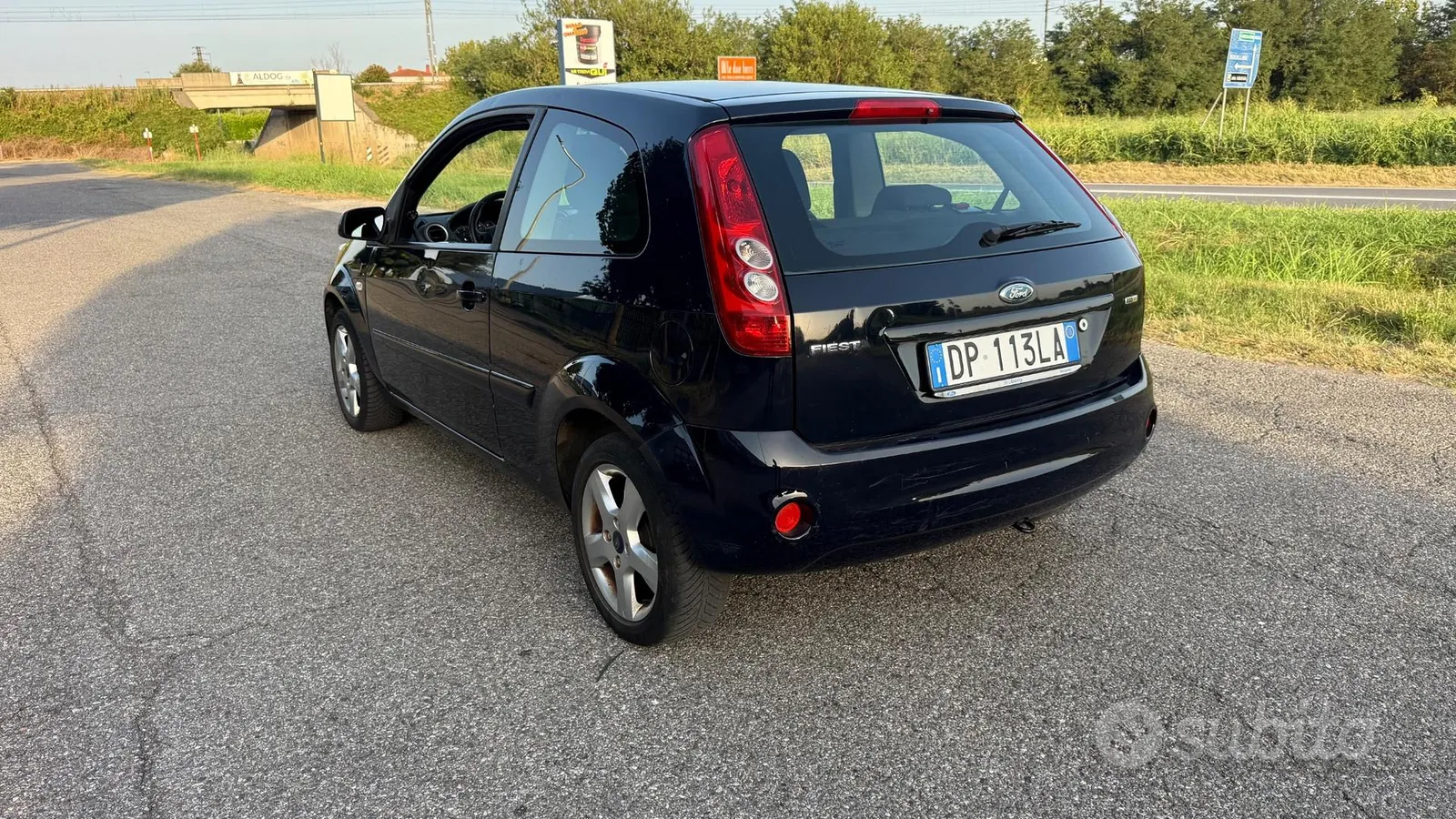 Ford Fiesta 2008 photo 2