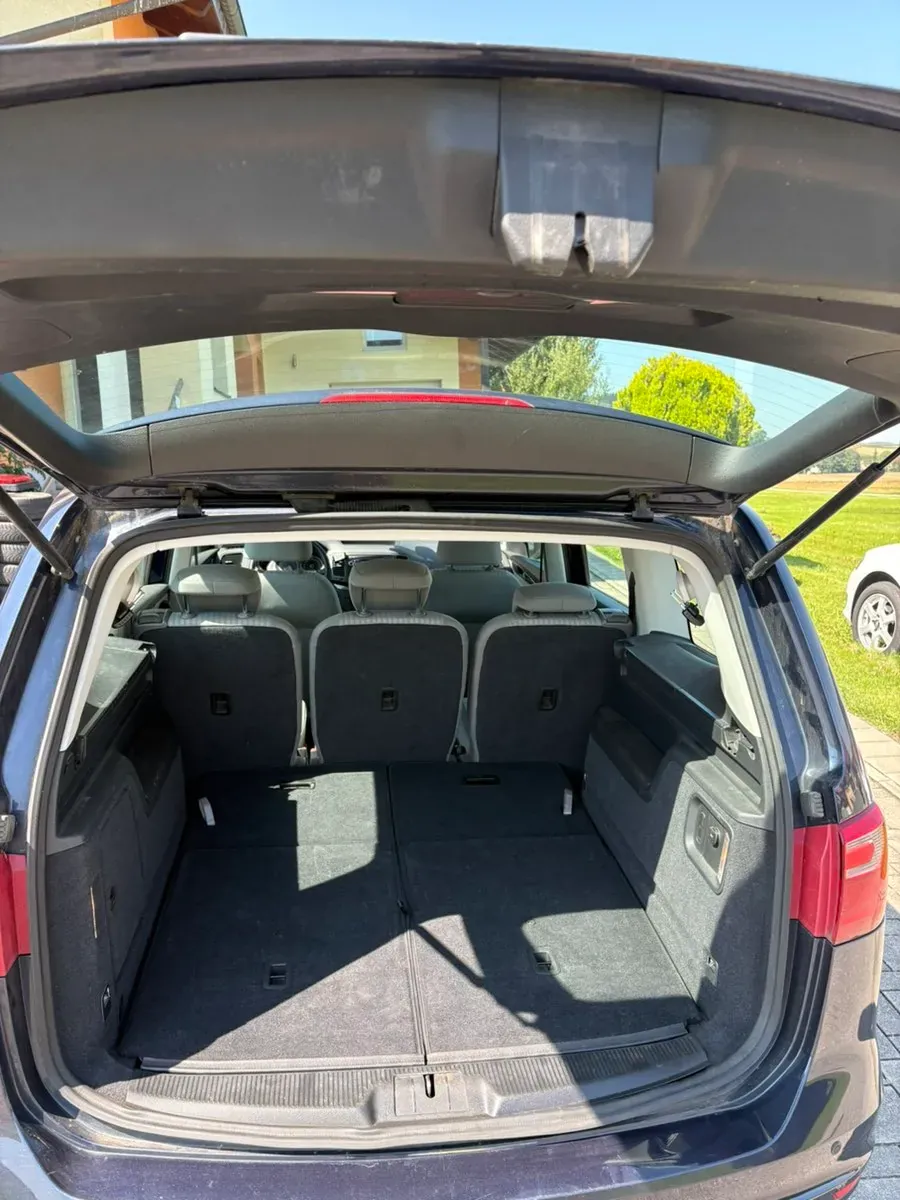 Seat Alhambra 2011 photo 3