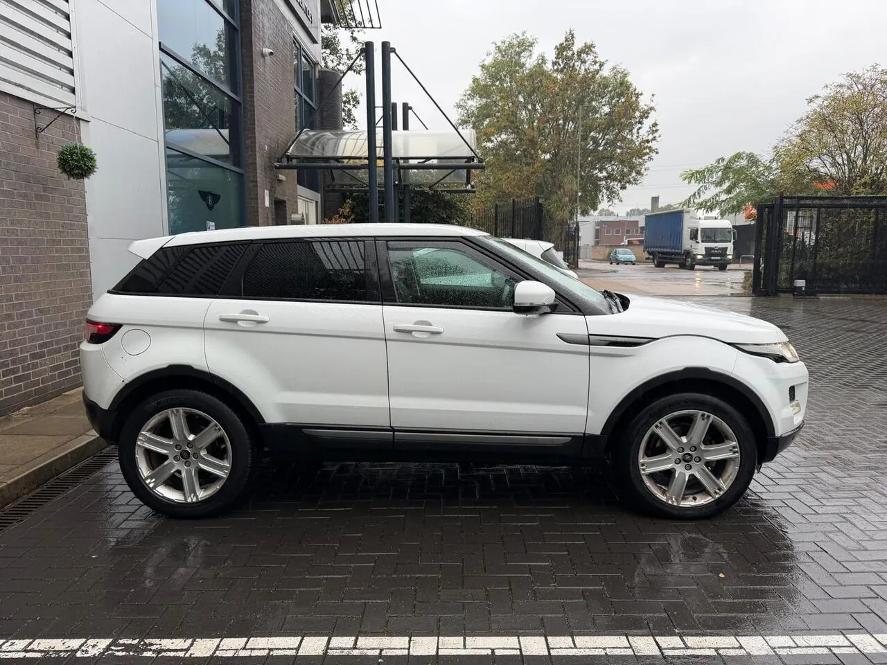 Land Rover Range Rover Evoque 2013 photo 3