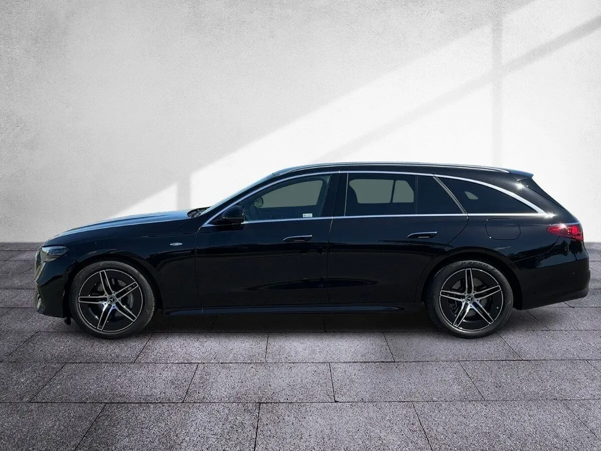 Mercedes-Benz E-Class 2025 photo 3