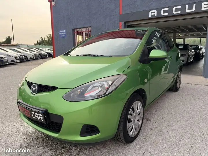Mazda Mazda2
