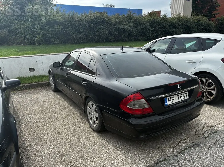 Mercedes-Benz E200 2007 photo 3