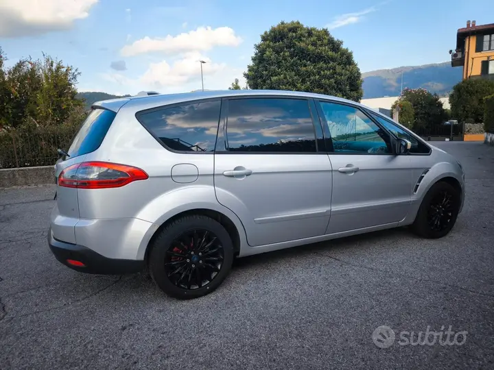 Ford S-Max 2013 photo 3