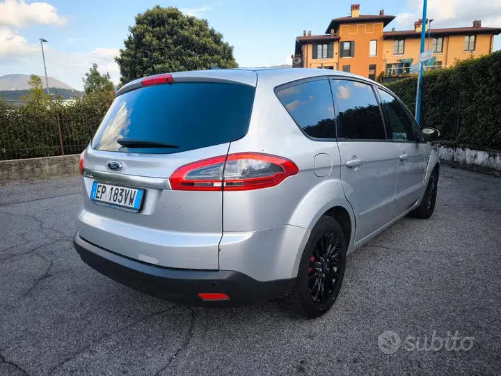 Ford S-Max 2013 photo 4
