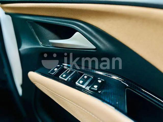 MG Hector Plus 2026 photo 5