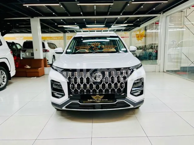 MG Hector Plus 2026 photo 2