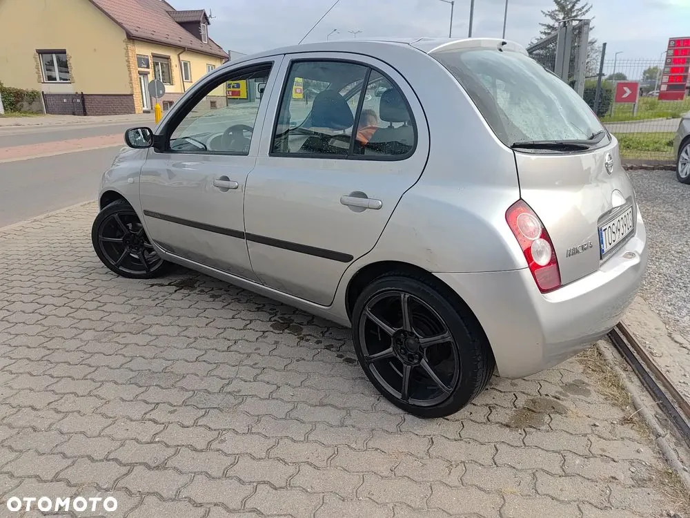 Nissan Micra 2004 photo 2