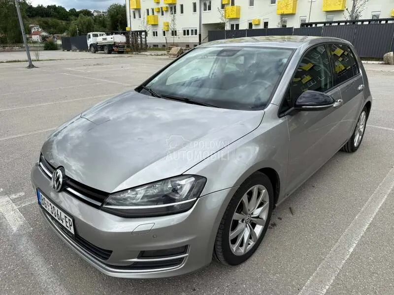 Volkswagen Golf 2013 photo 2