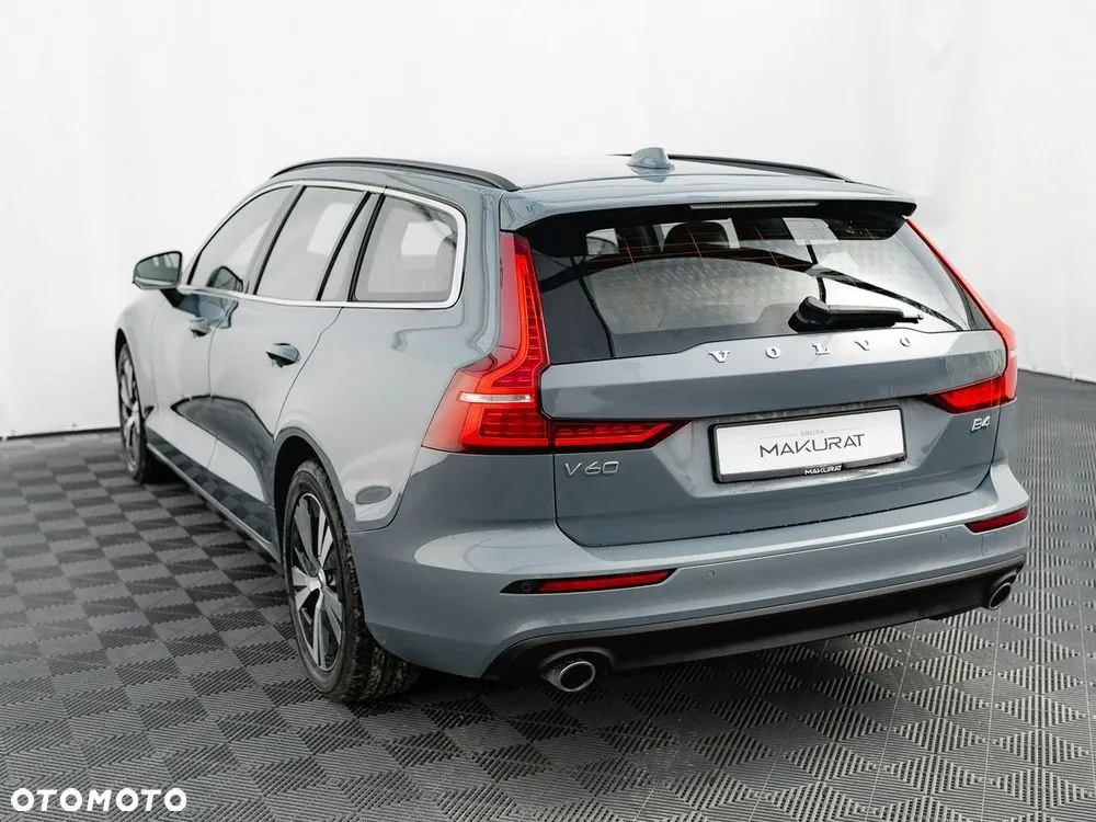 Volvo V60 2022 photo 4