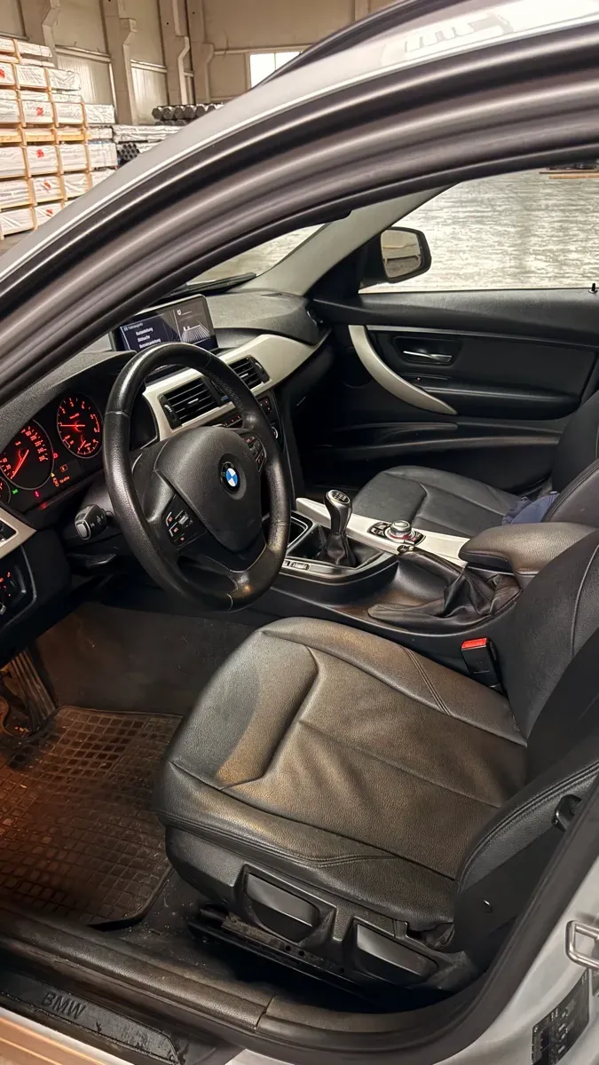 BMW 3 Series 2014 photo 3